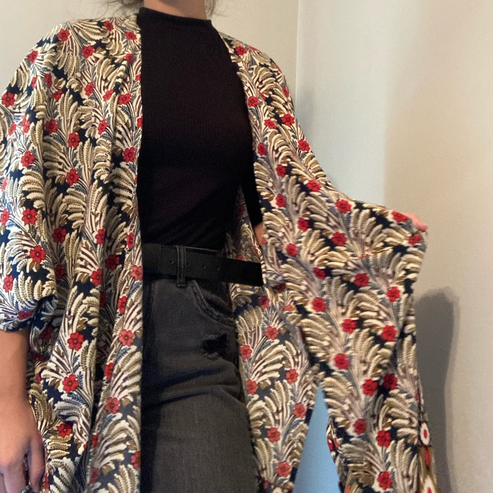 Flowy Tropical Print Boho Kimono - Picture 7 of 9